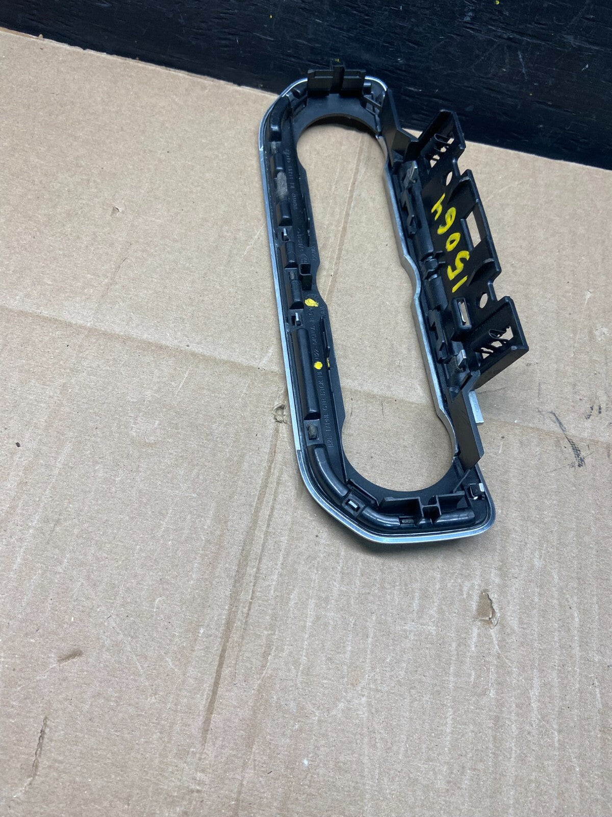2010 to 2016 Land Rover Lr4 Center Console Shifter Floor Bezel i5064 DG2