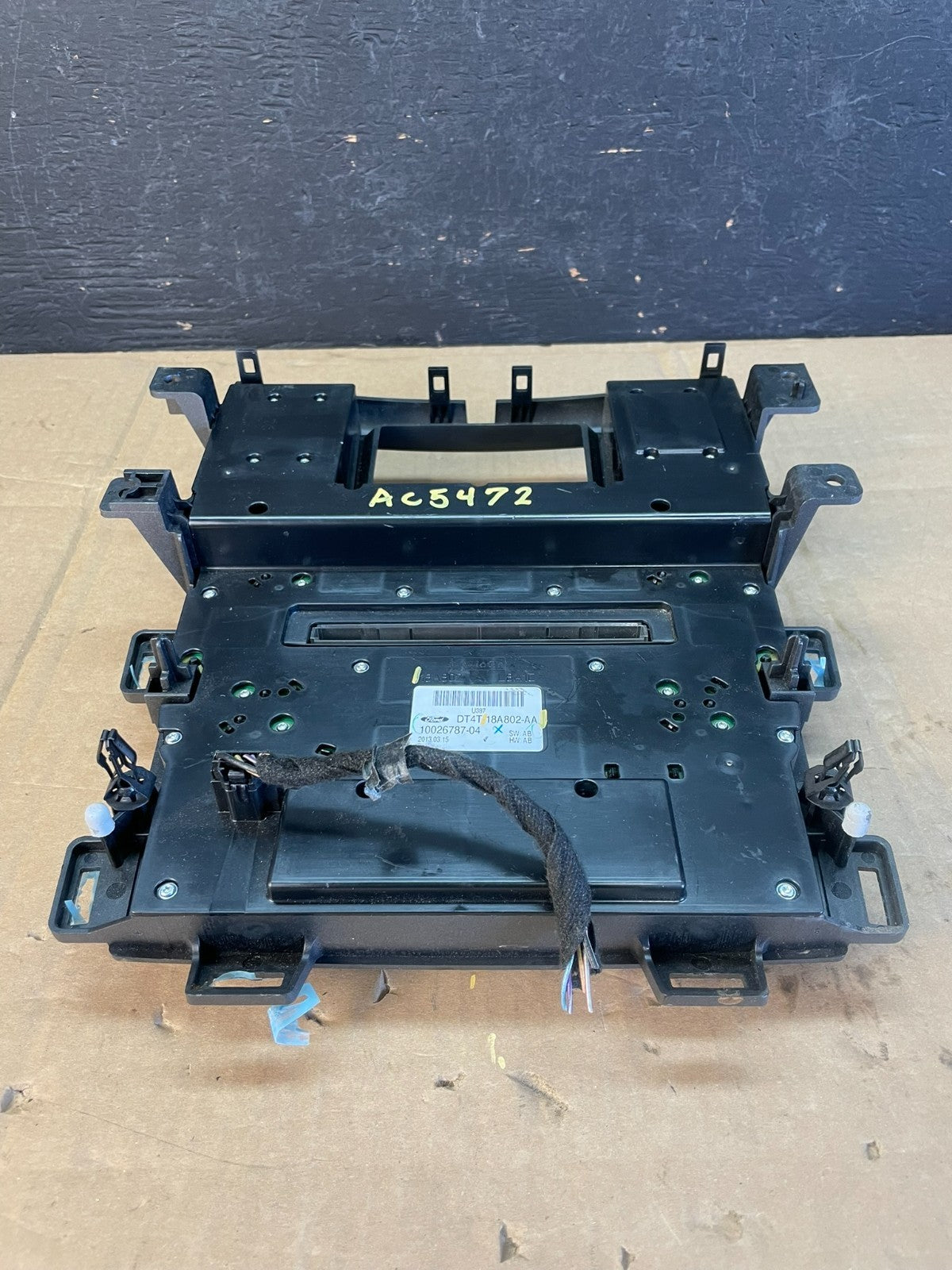 2011-2014 Ford Edge Heater Climate Control Radio CD Control Dash Bezel ac5472 DG7