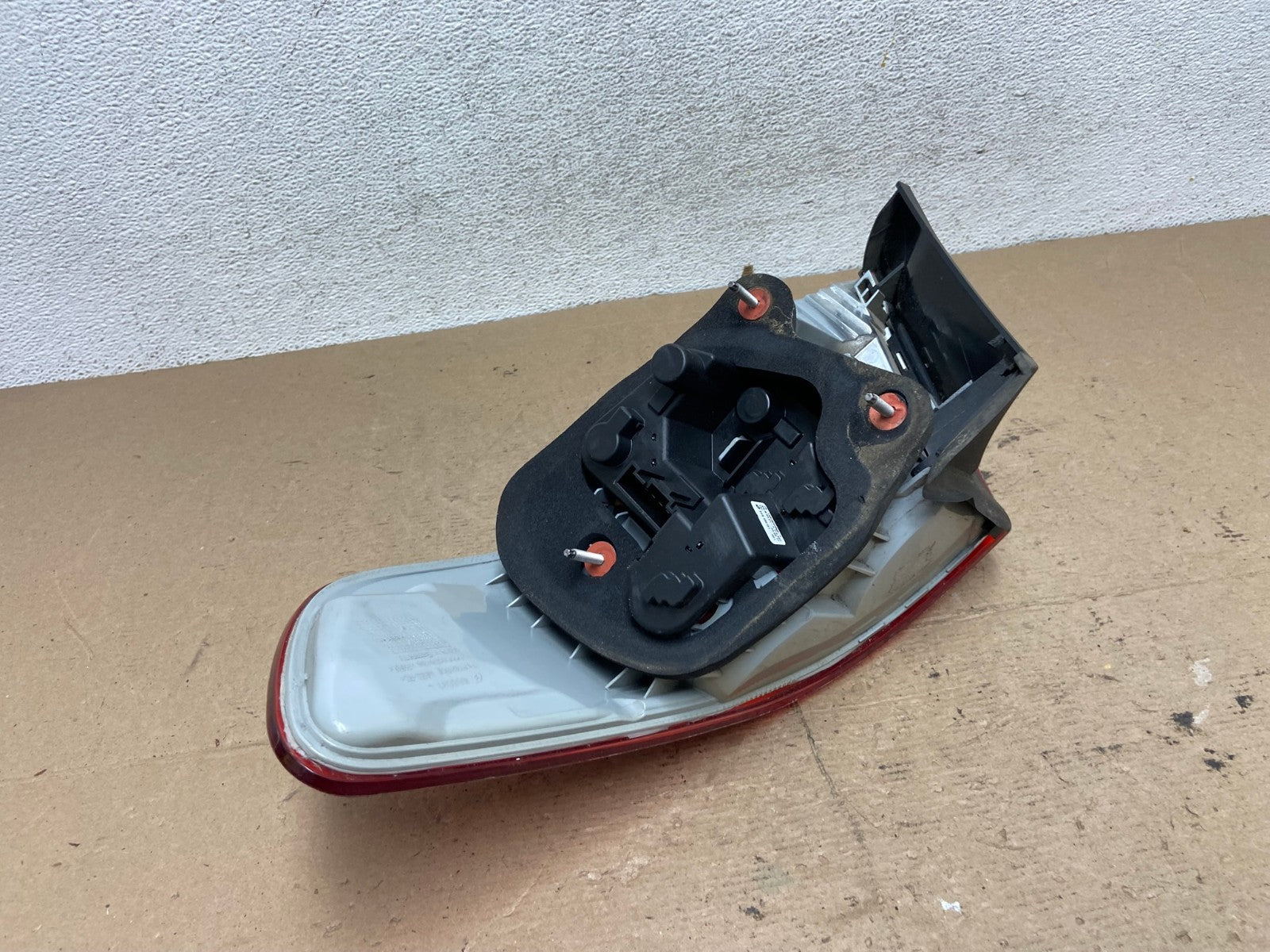 2007 to 2010 BMW M3 328i 335i Coupe Left Driver LH Tail Light AF5137 LK3