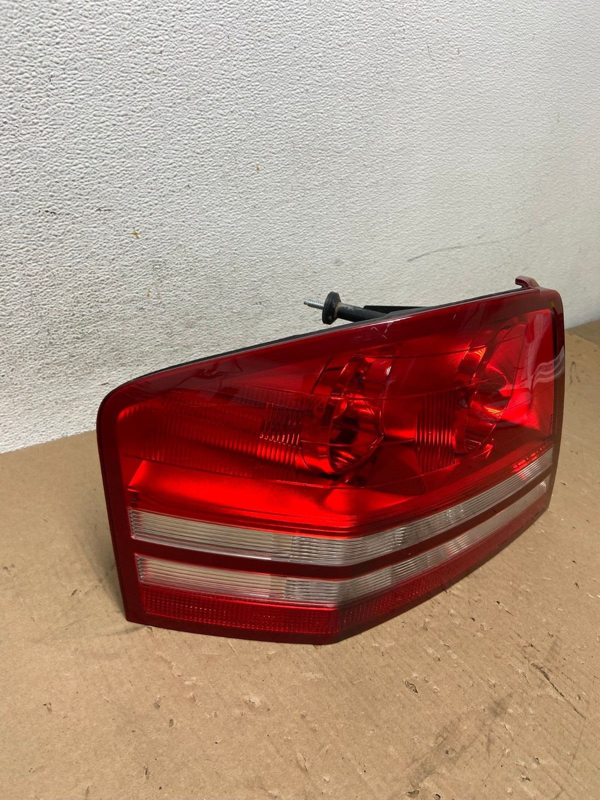 2008 2009 2010 Dodge Avenger Left Driver Lh Side Tail Light AD7726 LK2