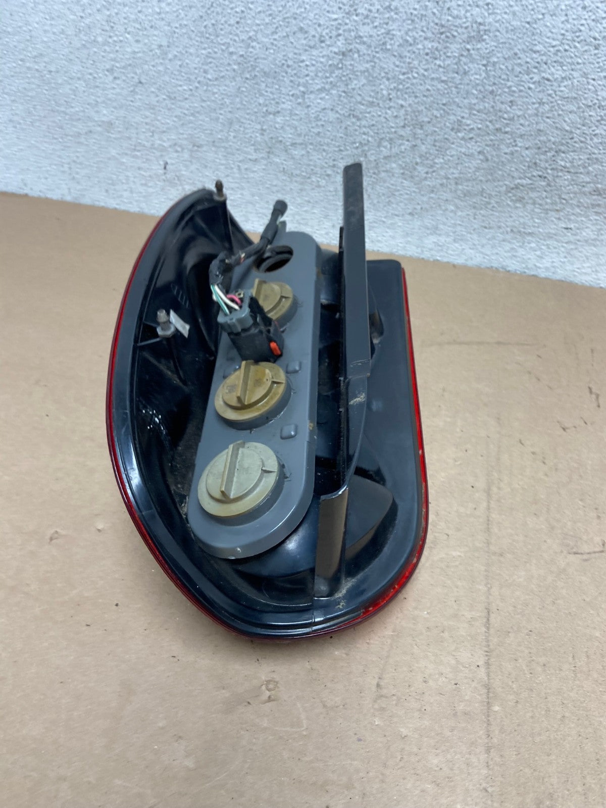 2005 2006 2007 Jeep Liberty Left Driver Lh Side Tail Light AG4584 LK5