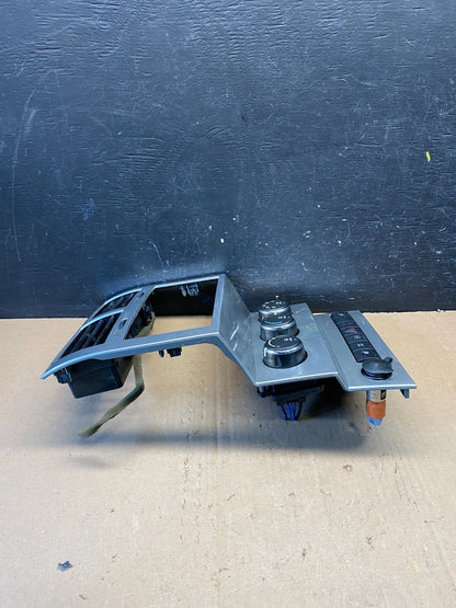 2007 to 2012 Dodge Nitro Dash Climate Temperature Control Radio Bezel M1504 DG2