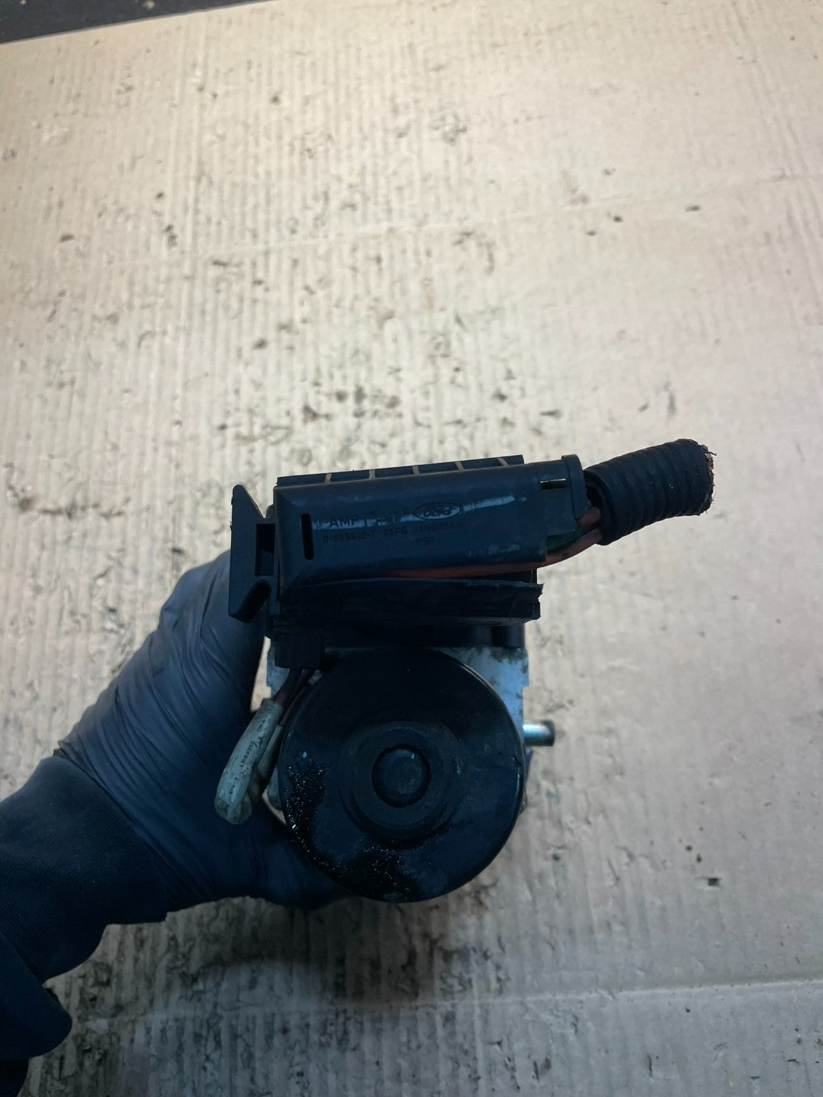 2006 2007 Ford E250 E350 Econoline Anti-Lock ABS Antilock Brake Pump v5302 DG5