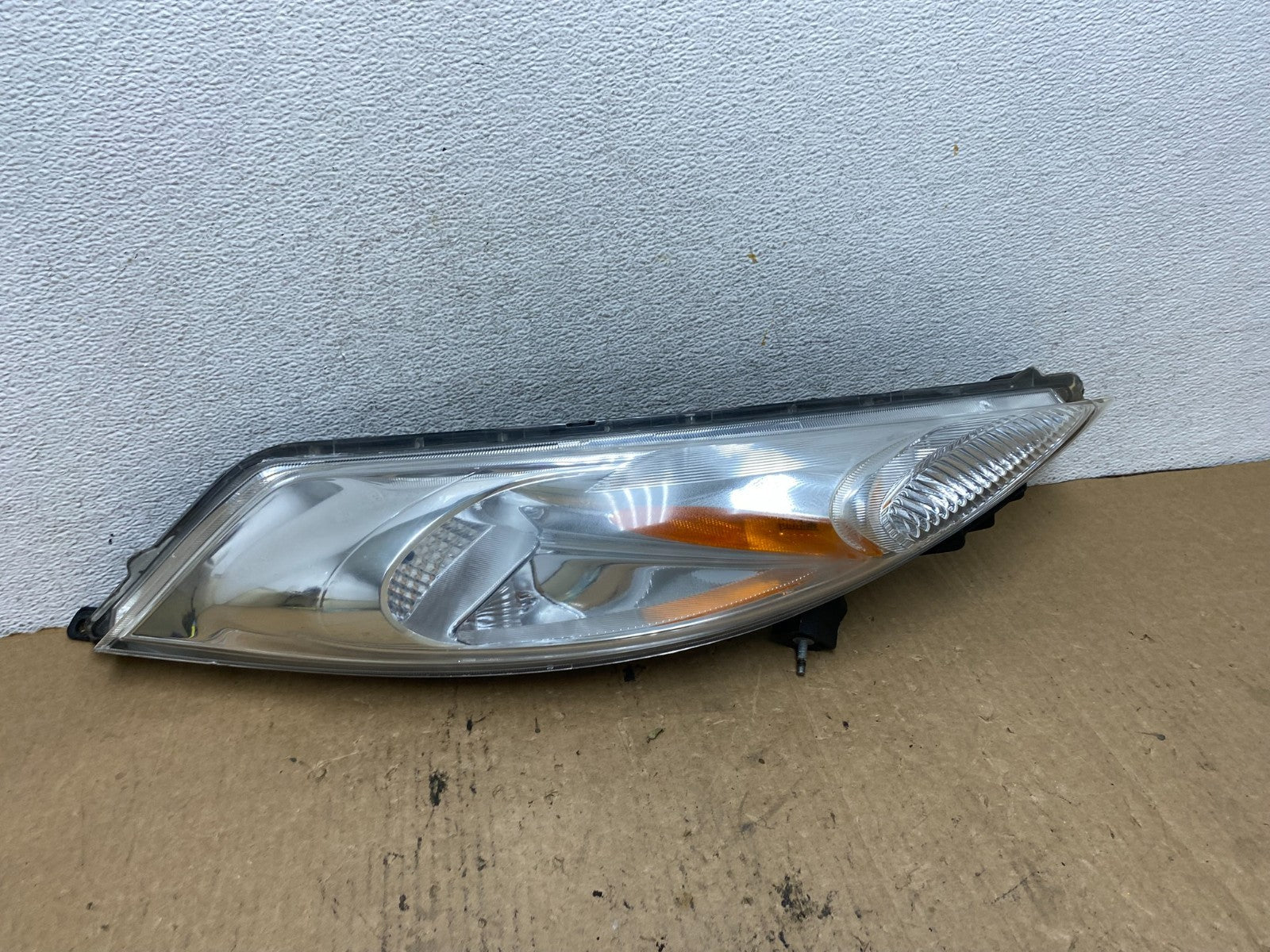 2011-2014 Nissan Juke Turn Signal Headlight Right Passenger RH Halogen AG2454 DW0