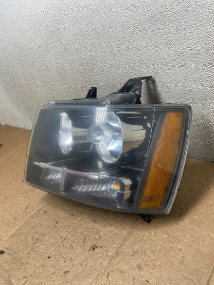 2007 to 2013 Chevrolet Suburban Tahoe Left Driver LH Headlight Oem AA36182
