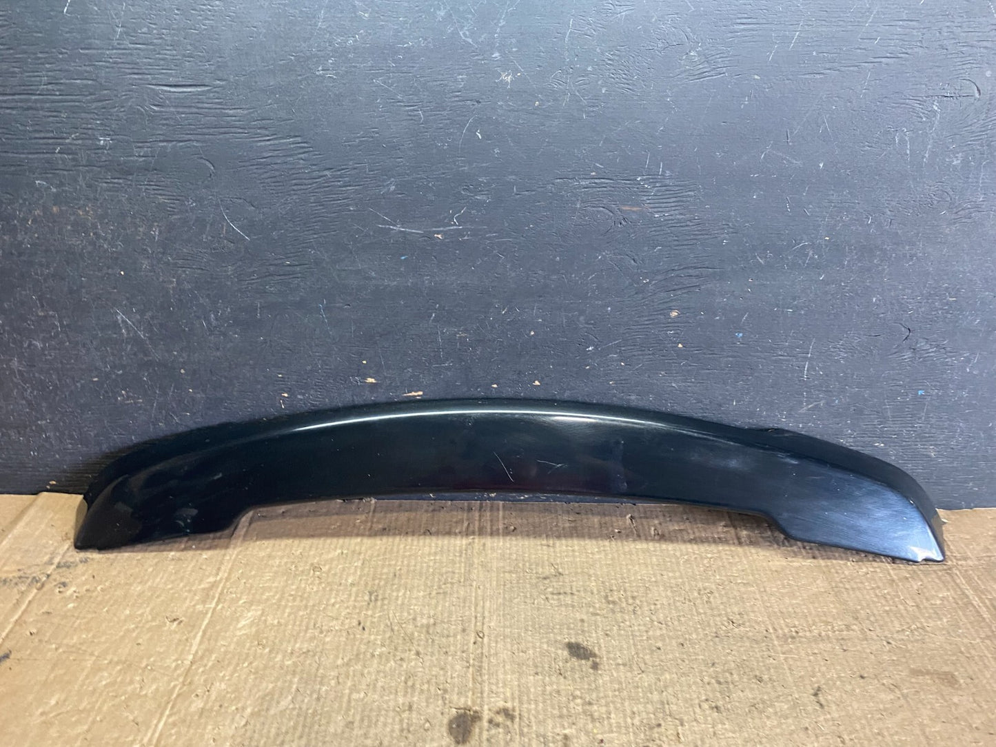 2008 to 2014 Land Rover LR2 Rear Trunk Tail Light Lift Gate Spoiler O6390 DG0