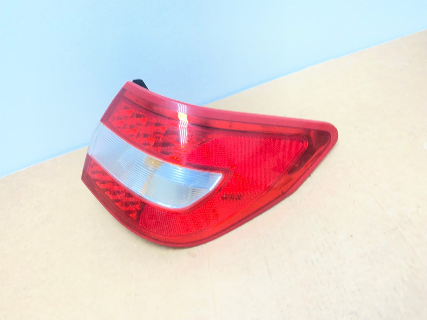 2007 to 2009 Lincoln MKZ Zephyr Right Passenger RH Side Tail Light AD5329 LK1