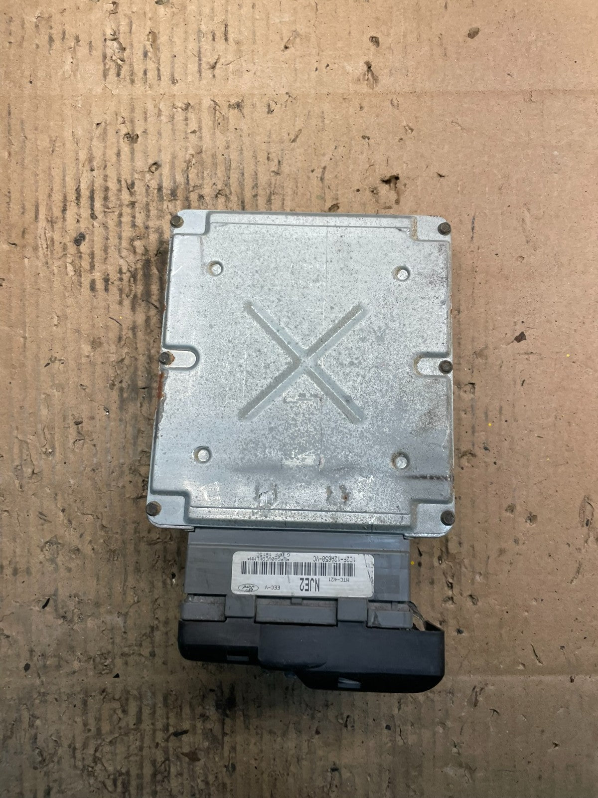 2015 Ford Econoline E-Series  Engine Control Module Computer  ECU ECM U9007 DG2