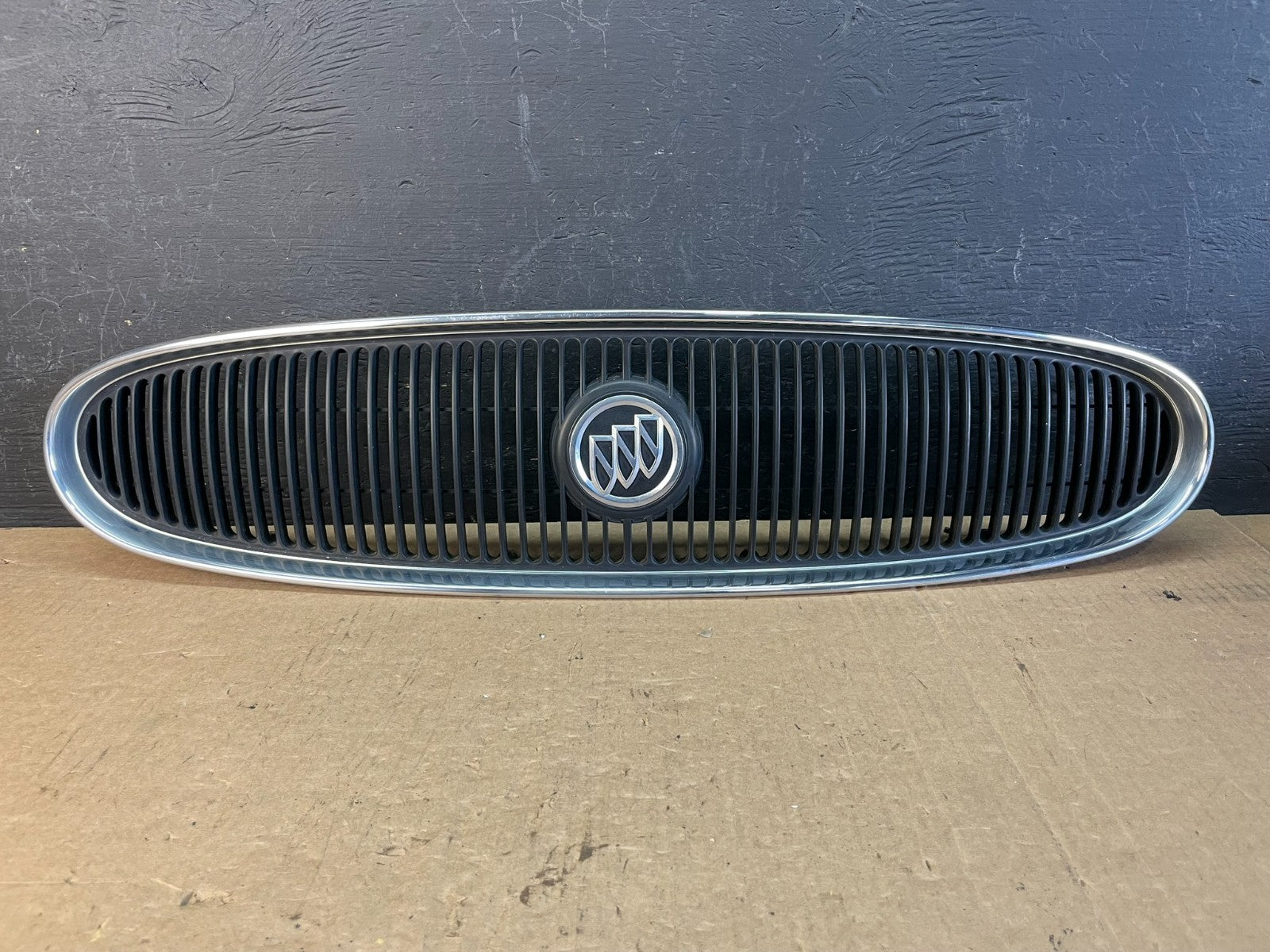 2000 to 2005 Buick Lesabre Front Chrome Upper Grill Grille AD5506 DG0
