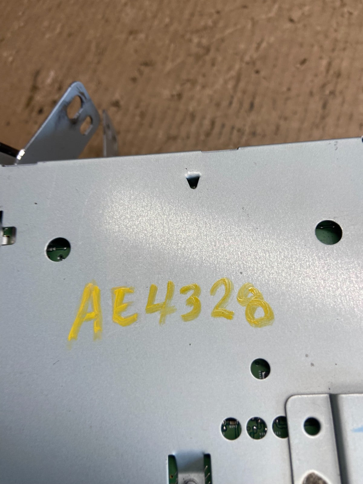 2011-2013 Hyundai Elantra Center Radio CD Plater Screen Display AE4328 DG6
