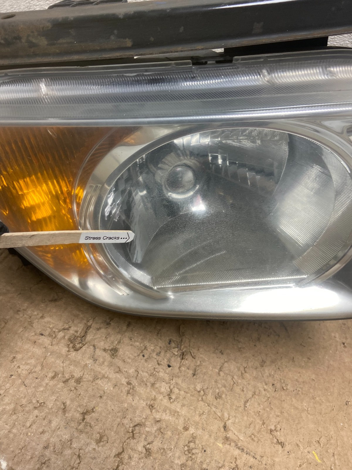 2003 to 2006 Honda Element Right Passenger Rh Side Headlight Oem Y8227 DW4