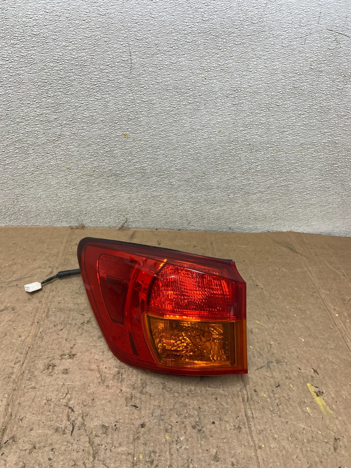 2009 - 2010 Lexus Is250 Is350 Left Driver LH Side Tail Light Oem AA43590
