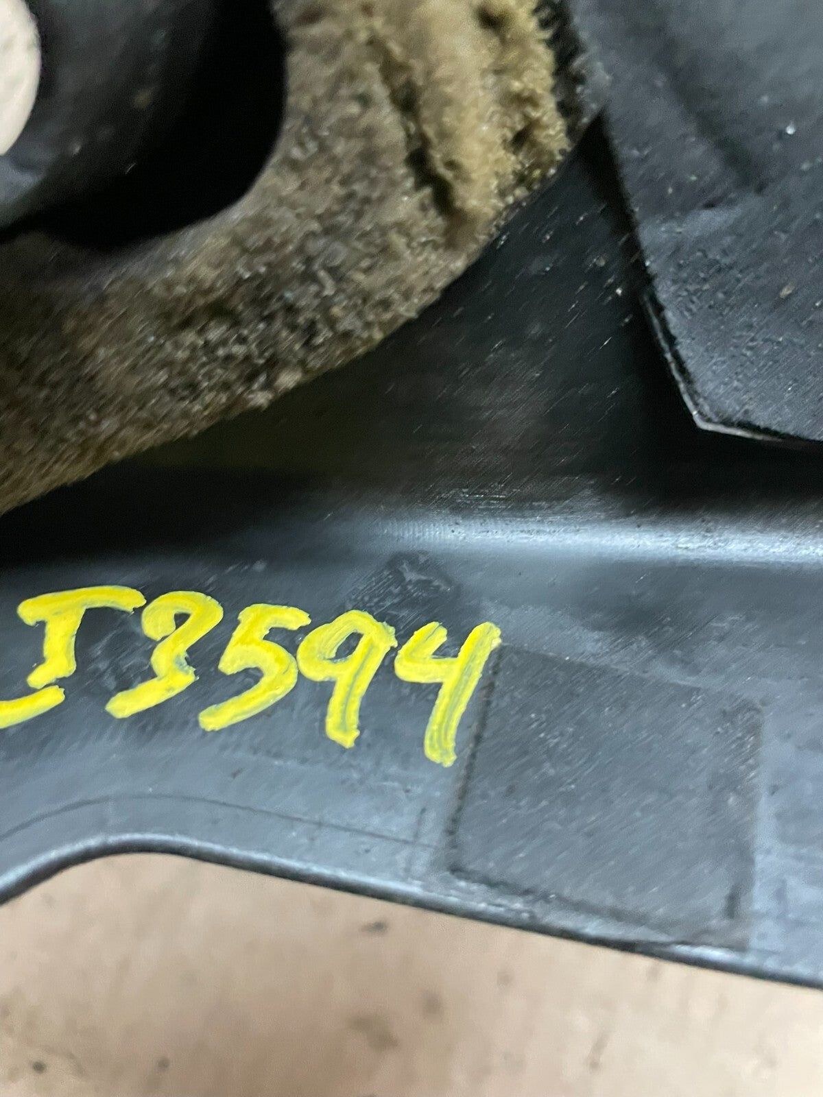 2007 to 2013 Nissan Altima 2.5 L Engine Motor Cover J3594 DG9