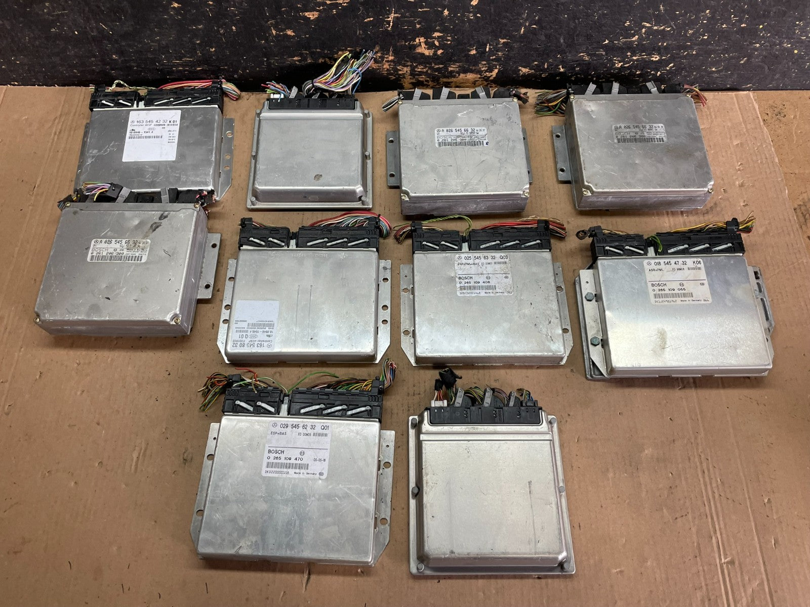 Mix of 10 Mercedes ECM Engine Computer Module AA20870