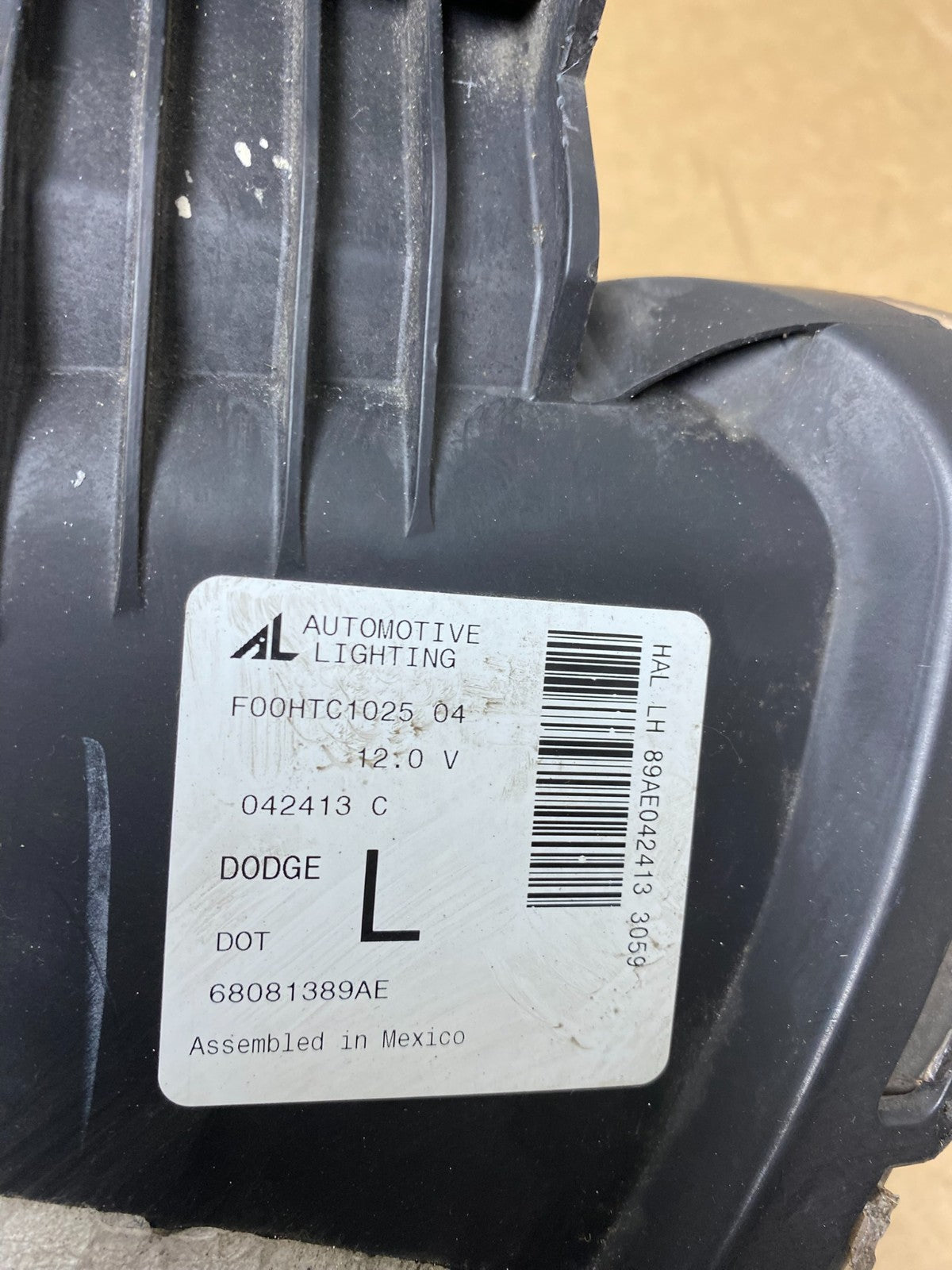 2013 to 2016 Dodge Dart Left Driver LH Halogen Headlight AI3298 DW11