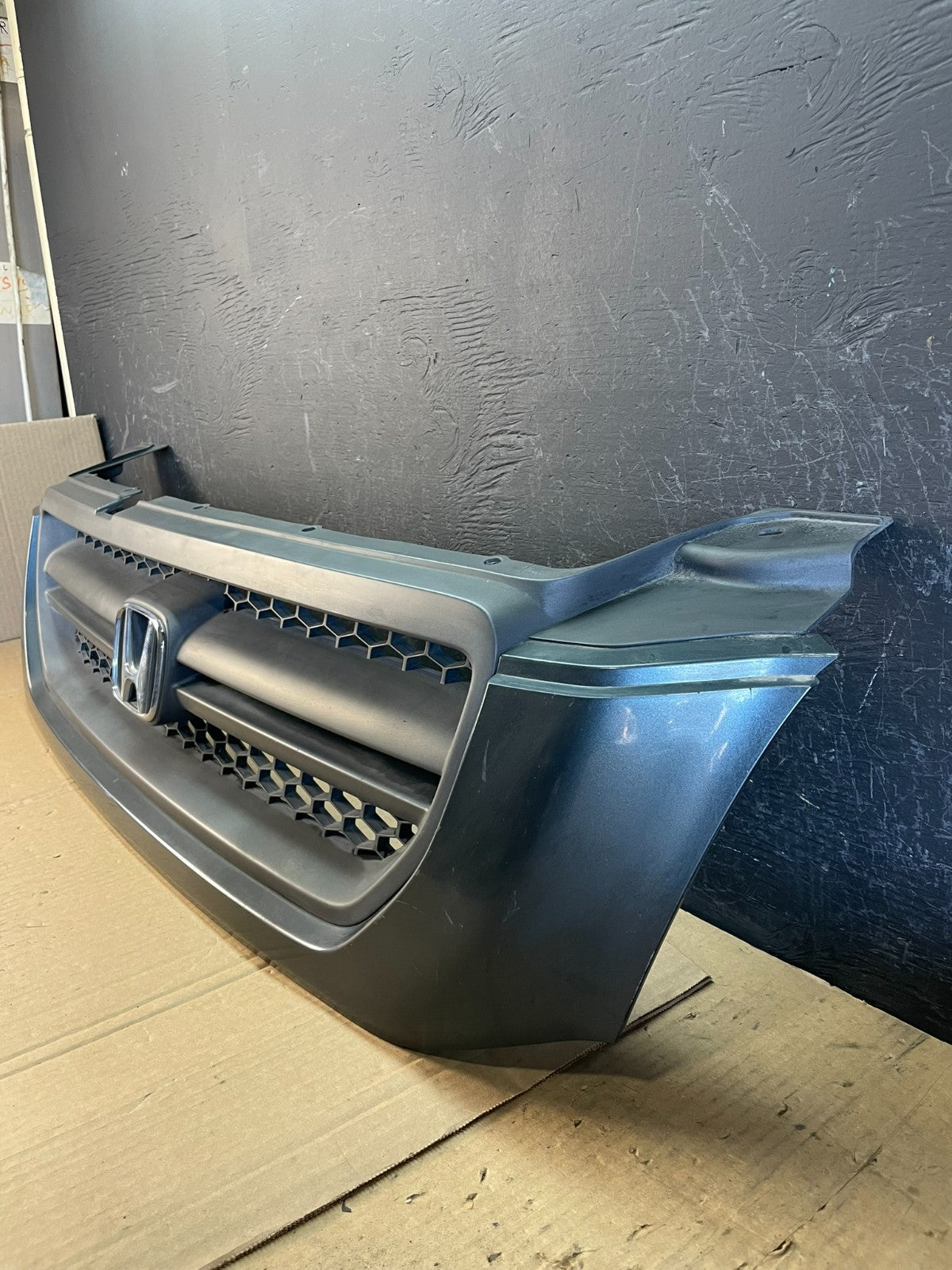 2003 2004 2005 Honda Pilot Front Upper Grill Grille AC5427 DG1