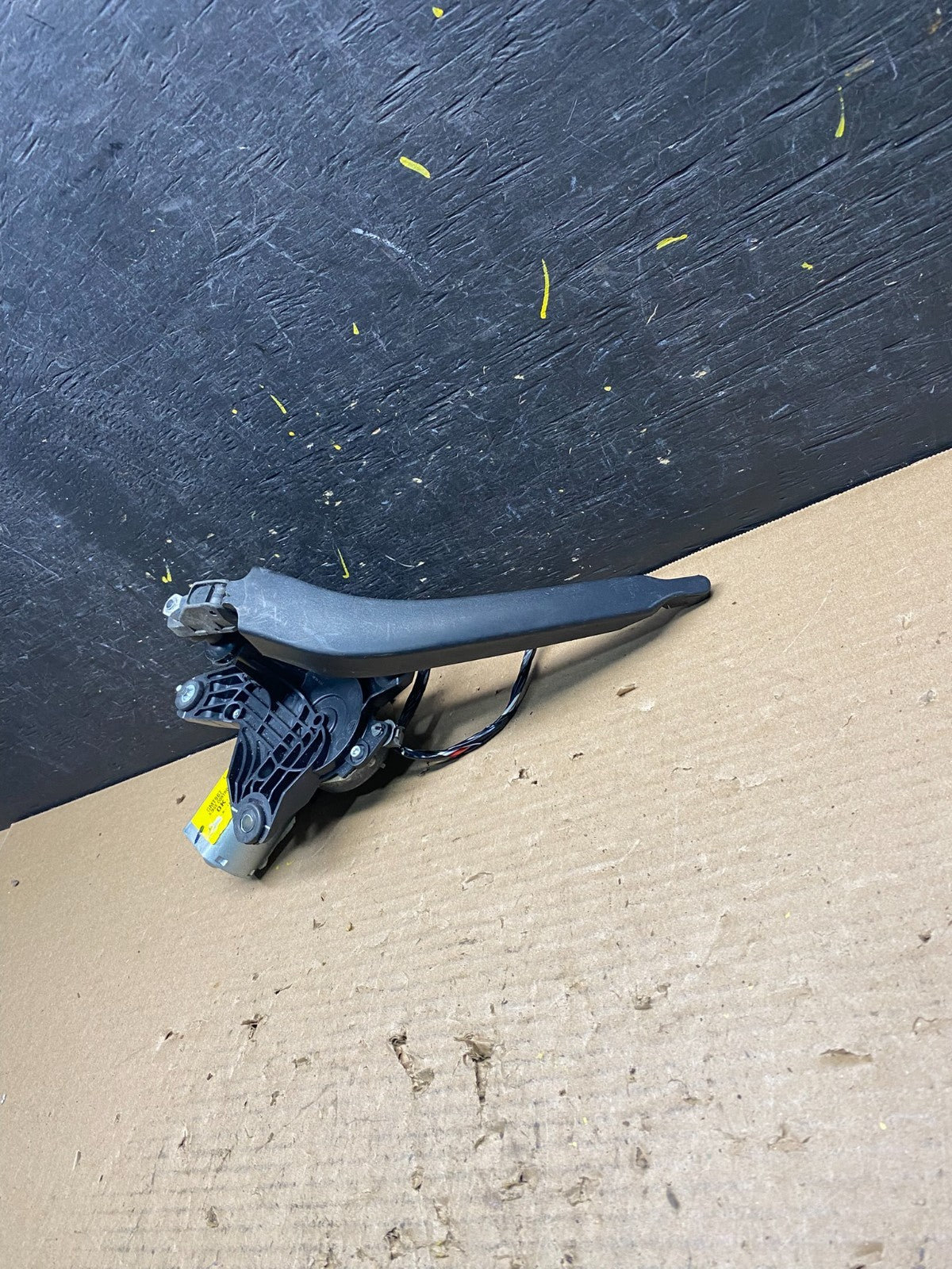 2008-2017 GMC Acadia Enclave Tailgate Back Door Rear Wiper Motor Wiper S3171 DG2