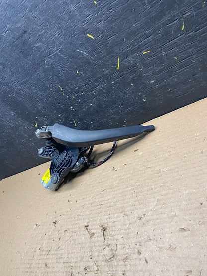 2008-2017 GMC Acadia Enclave Tailgate Back Door Rear Wiper Motor Wiper S3171 DG2