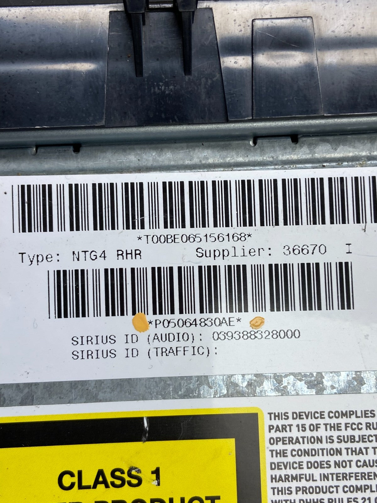 2011 to 2013 Jeep Grand Cherokee Media Satellite Radio Screen Display AH3610 DG5