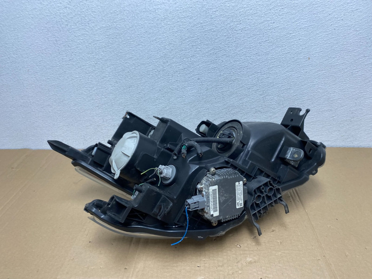 2009-2014 Nissan Maxima Headlight Left Driver Side Xenon HID OEM AC3771 DW7