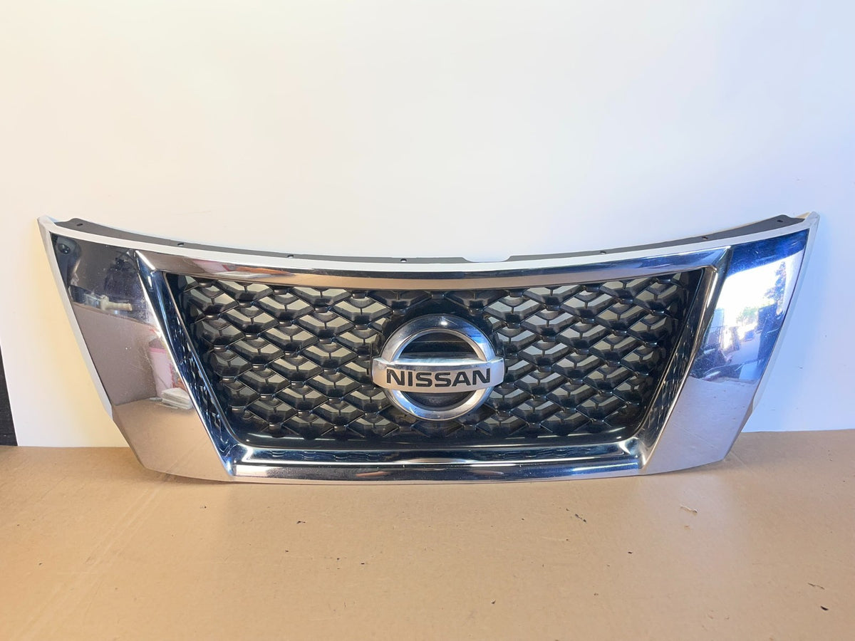 2013 - 2016 Nissan Pathfinder Front Upper Chrome Grill Grille AH0310 DG0