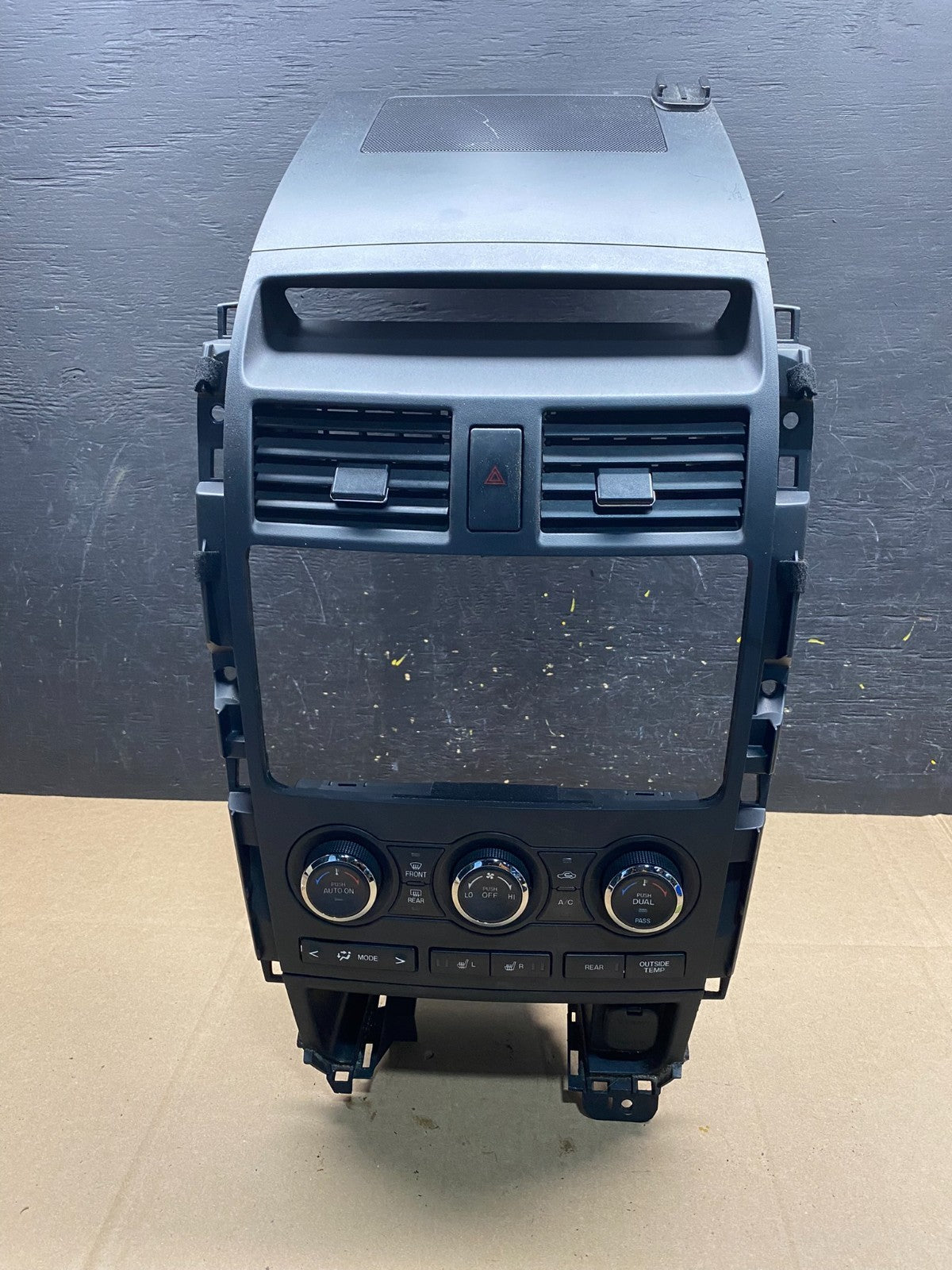 2010 - 2015 Mazda CX-9 Radio Dash Trim Bezel W/Vent AC Climate Control R8719 DG0