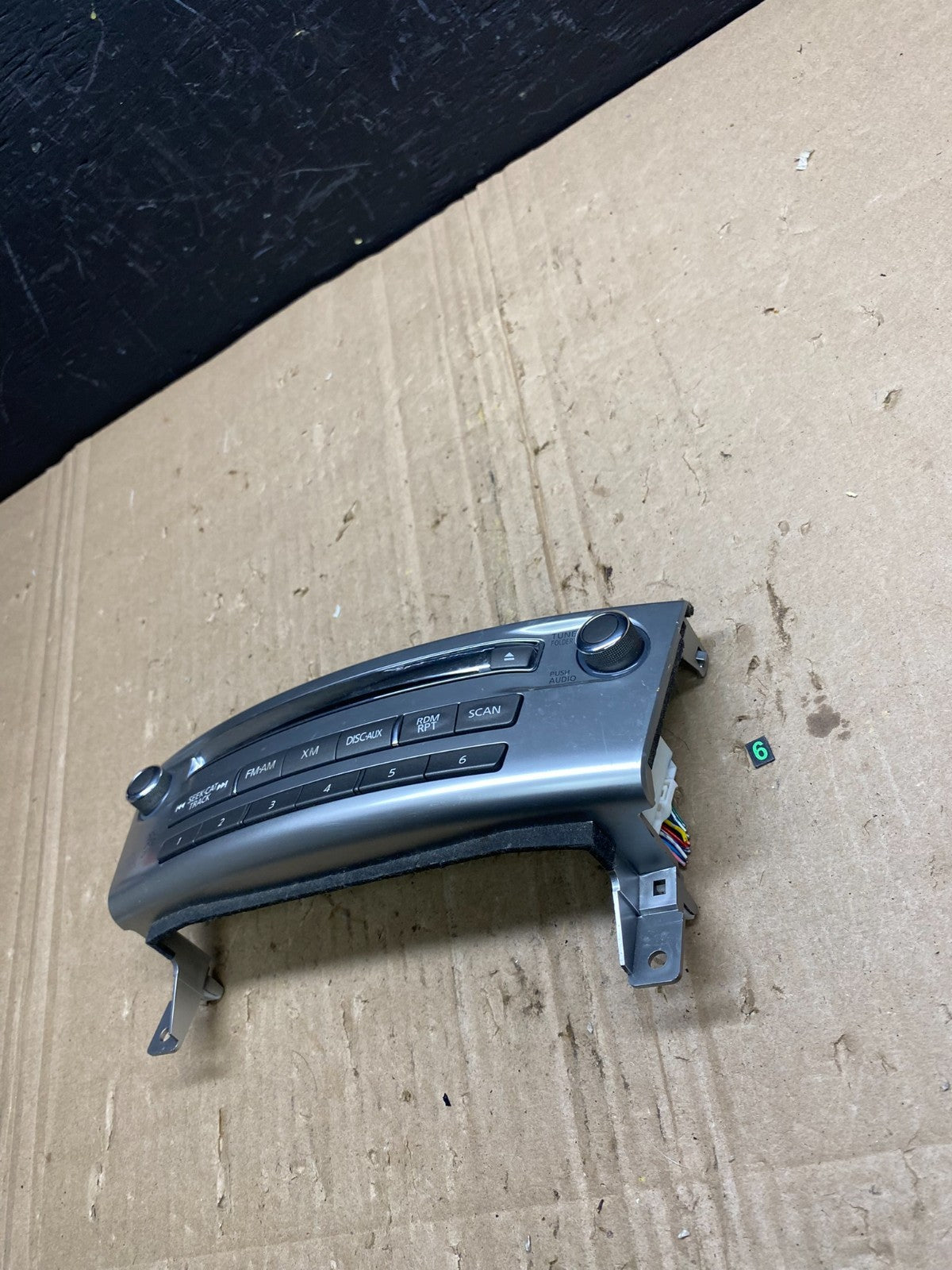 2011 2012 2013  Infiniti M37 Radio Control Face Plate Unit CD Player AB9028  DG1