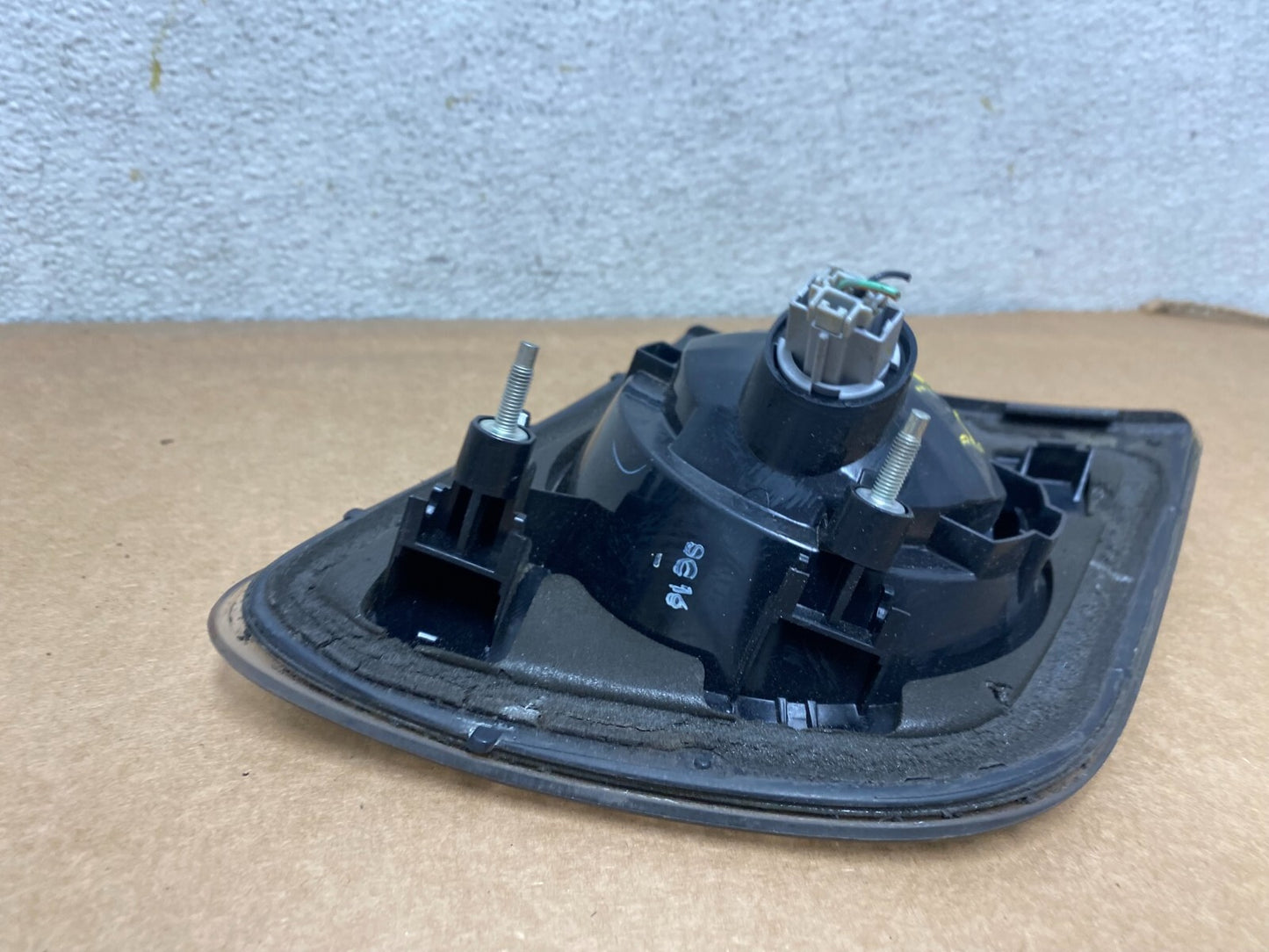 2004 - 2009 Mazda 3 Sedan Right Passenger Rh Side Tail Light inner OEM L0144 DW4