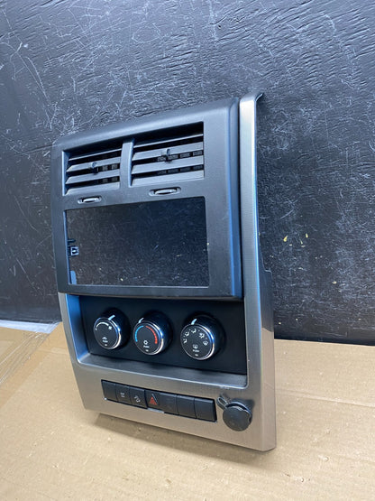 2008 to 2012 Jeep Liberty Dash Climate Temperature Control Radio Bezel ag5197 DG1