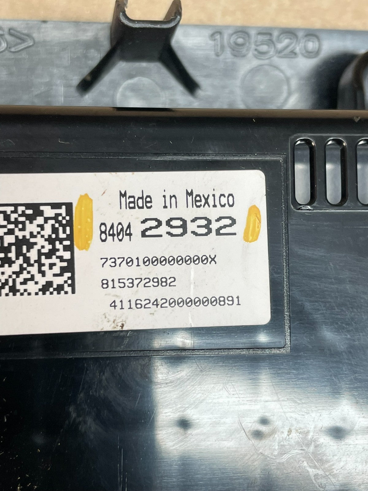 2016-2018 Chevrolet Colorado AM/FM Radio Screen Display Climate Control AE3404 D6