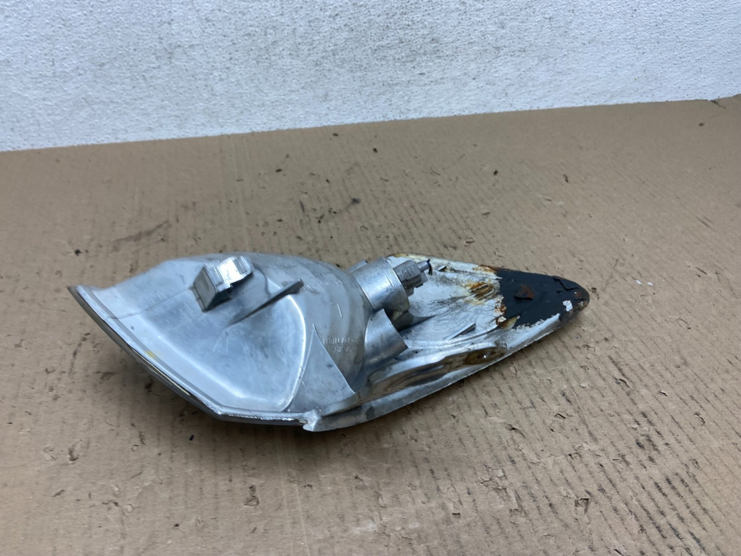 2000 - 2001 Toyota Camry Front Left Driver Lh Turn Signal AE7112 DW7