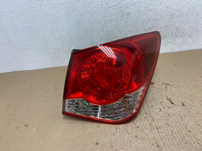 2011 2012 2013 2014 Chevrolet Cruze Right Passinger RH Side Tail Light AF2893 LK0