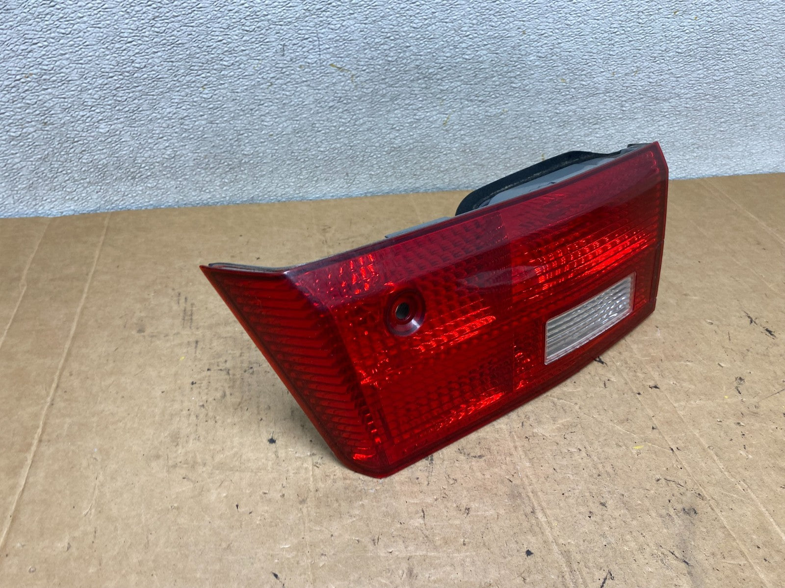 2005 Honda Accord Sedan Right Passenger Inner Tail Light Oem T3176 DW2