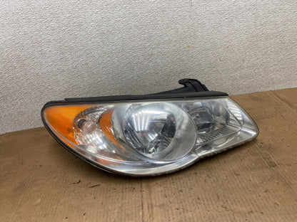 2007 2008 2009 2010 Hyundai Elantra Right Passenger Side Headlight AA64320