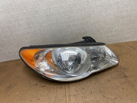 2007 2008 2009 2010 Hyundai Elantra Right Passenger Side Headlight AA64320