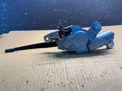 2004 to 2010 BMW X3 E83 Rear Windshield Wiper Motor AA7731 DG5
