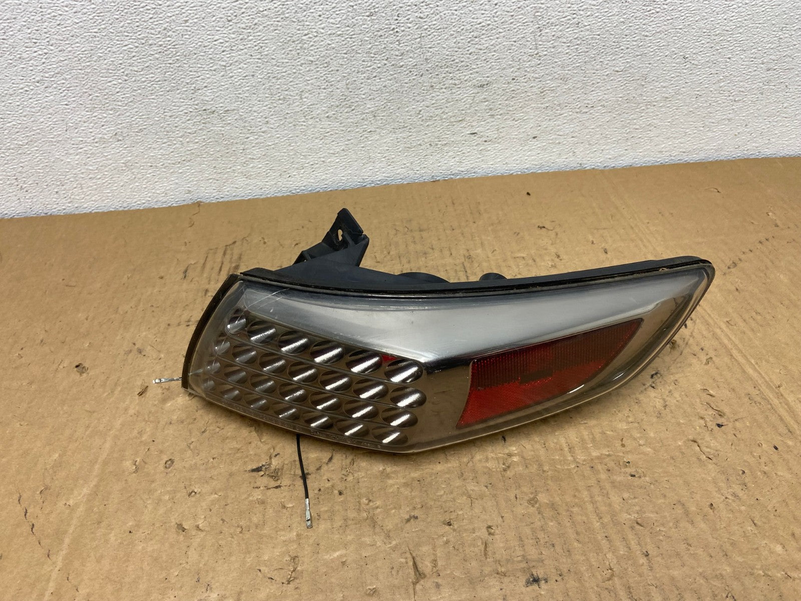 2006 2007 2008 Infiniti FX35 Right Passenger Smoked lens Tail Light AC8190 LK0