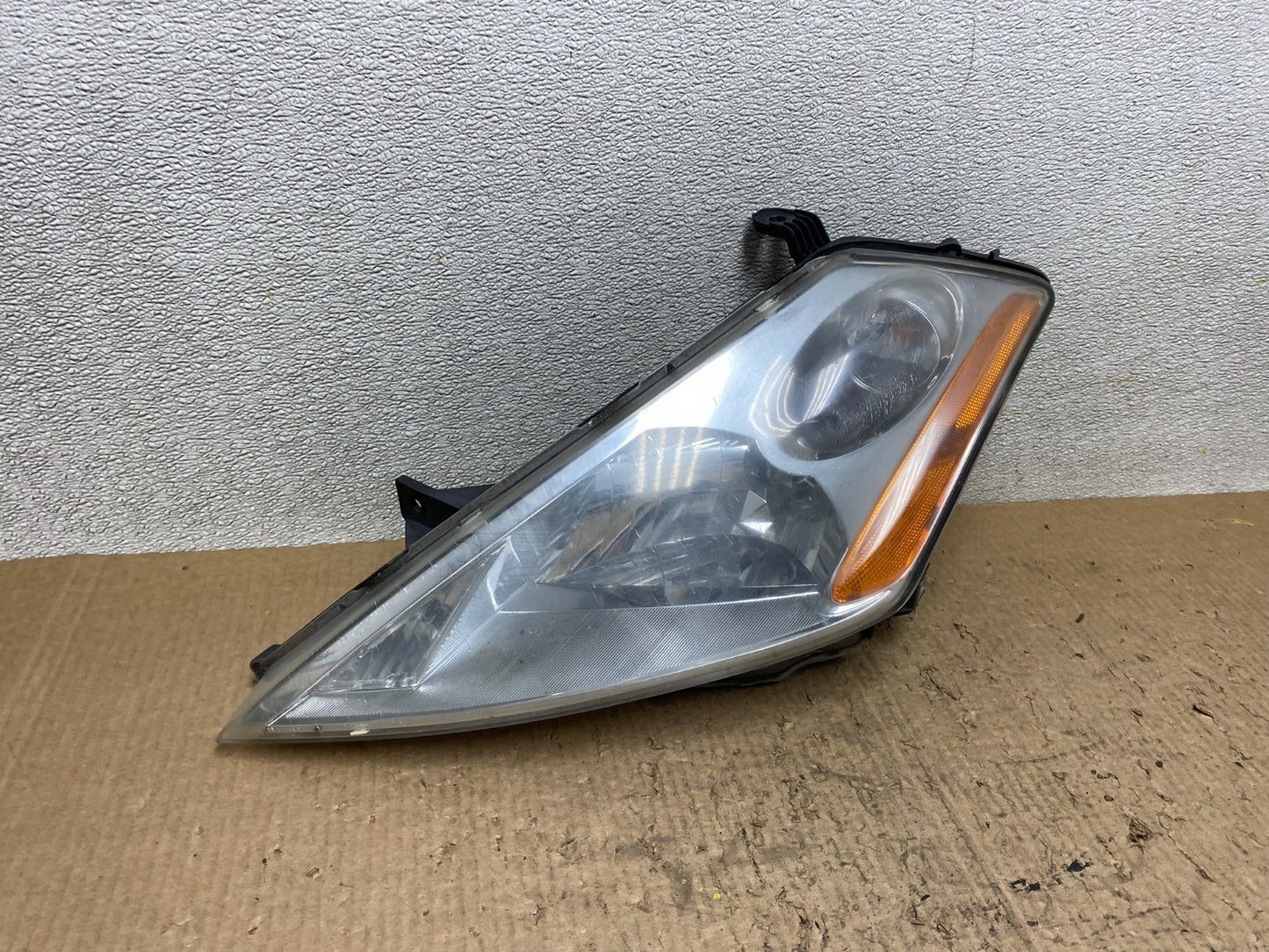 2003 to 2007 Nissan Murano Headlight Halogen Left Driver LH W7670 DW2