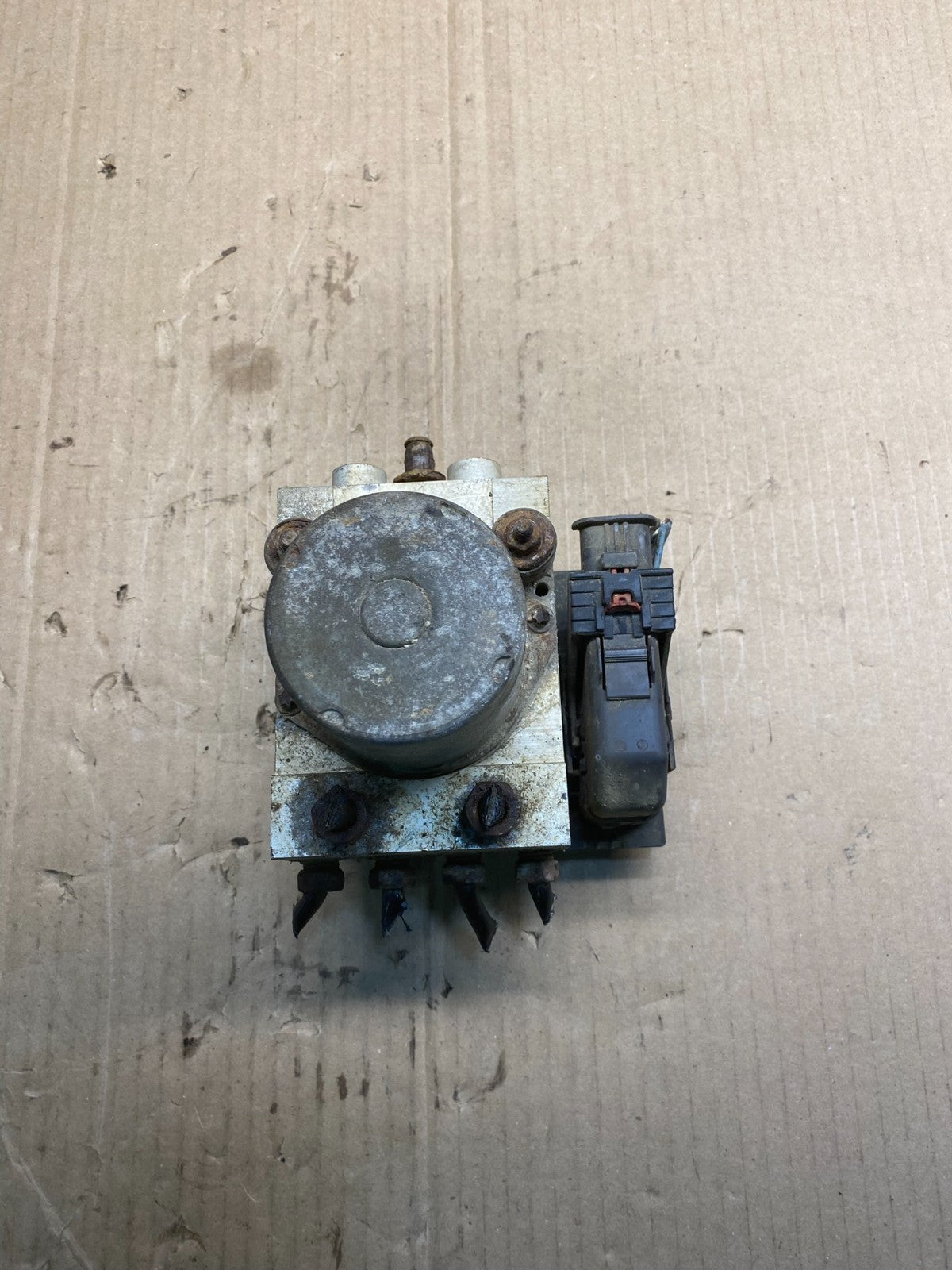2009 2014 Chevrolet Tahoe Suburban ABS Anti Lock Brake Pump 15905732 AC0903 DG5