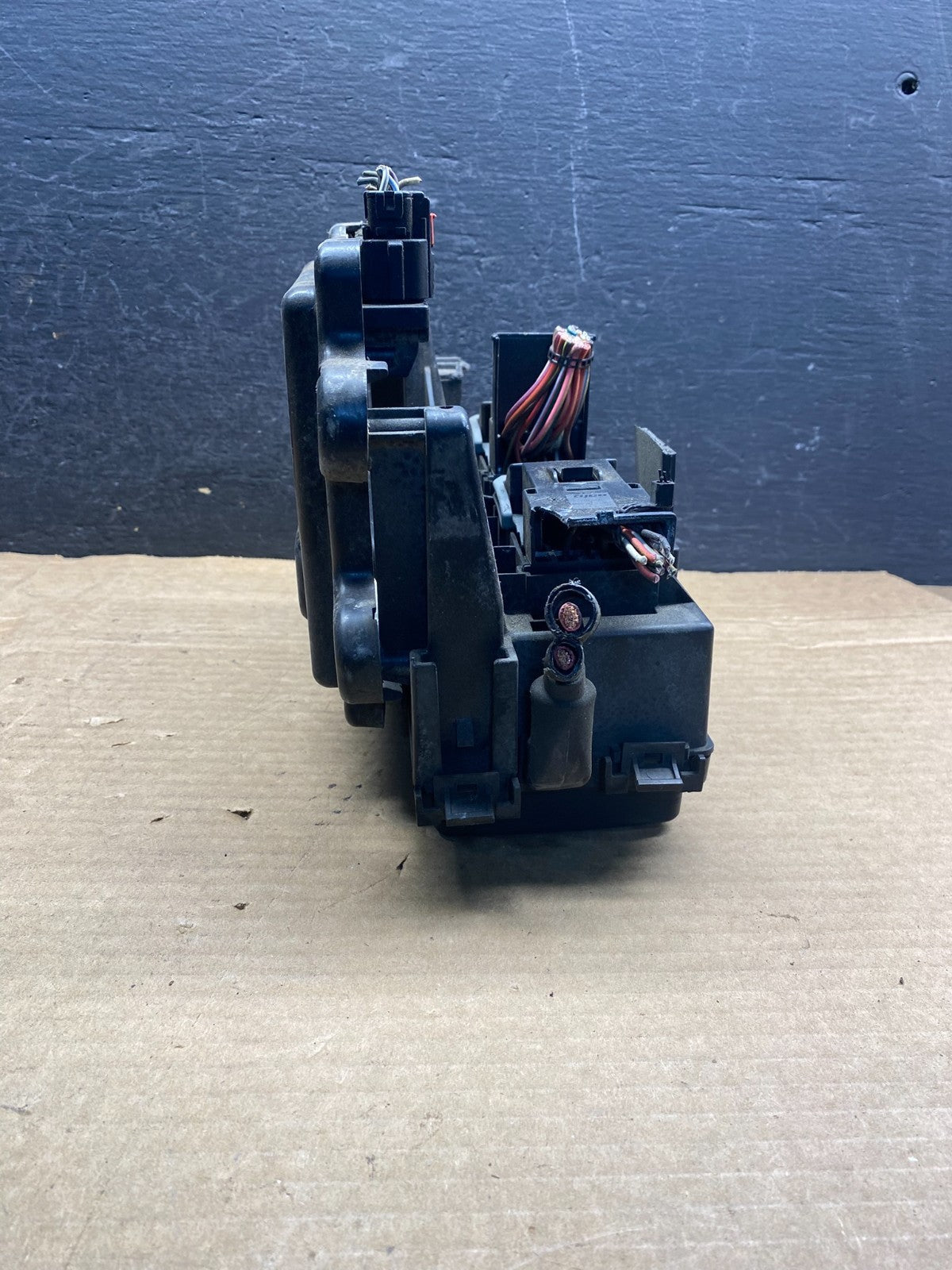 2006 Jeep Grand Cherokee Integrated Power Fuse Box 04692085ab AD9812 DG2