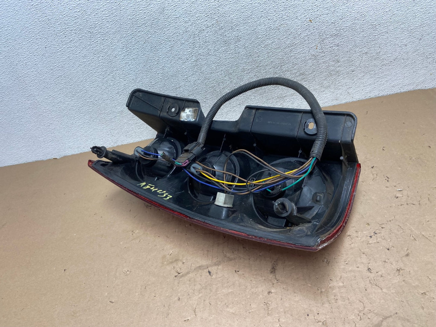 2007 to 2011 GMC Yukon Right Passenger RH Side Tail Light AG4433 LK6
