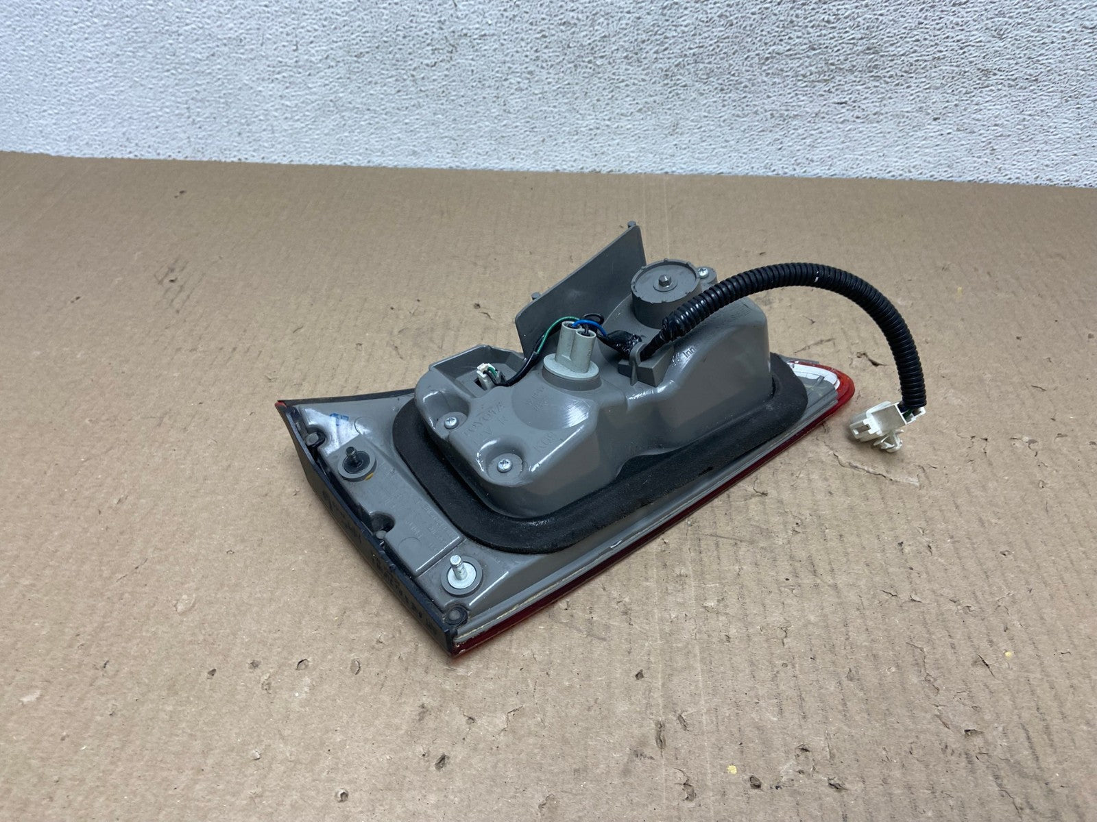 2006 - 2008 Lexus Is250 Is350 Right Passenger RH Inner Tail Light AE9672 LK6