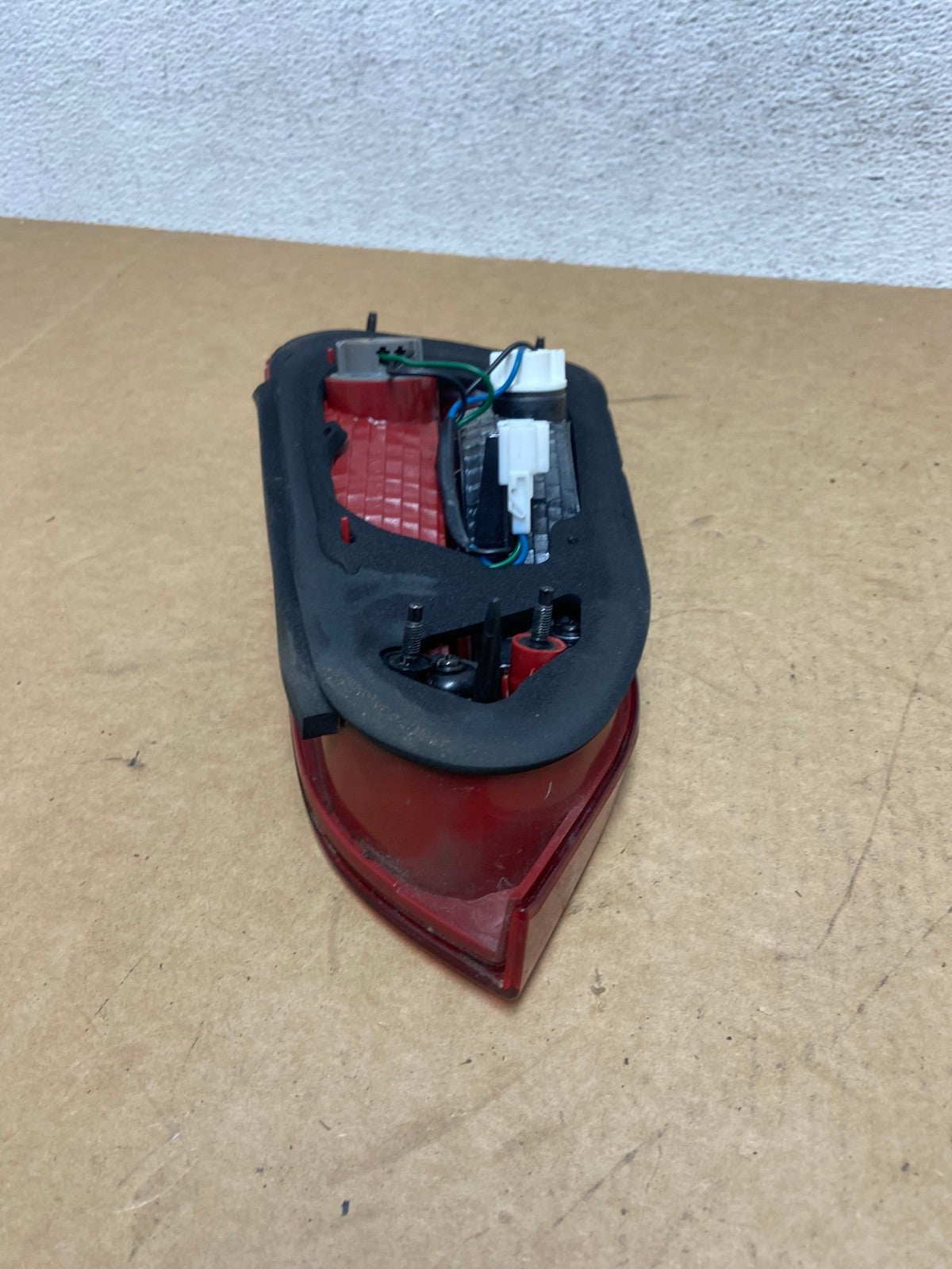 2013-2016 Hyundai Santa Fe Sport Left Driver LH Inner Tail Light AE2970 LK6
