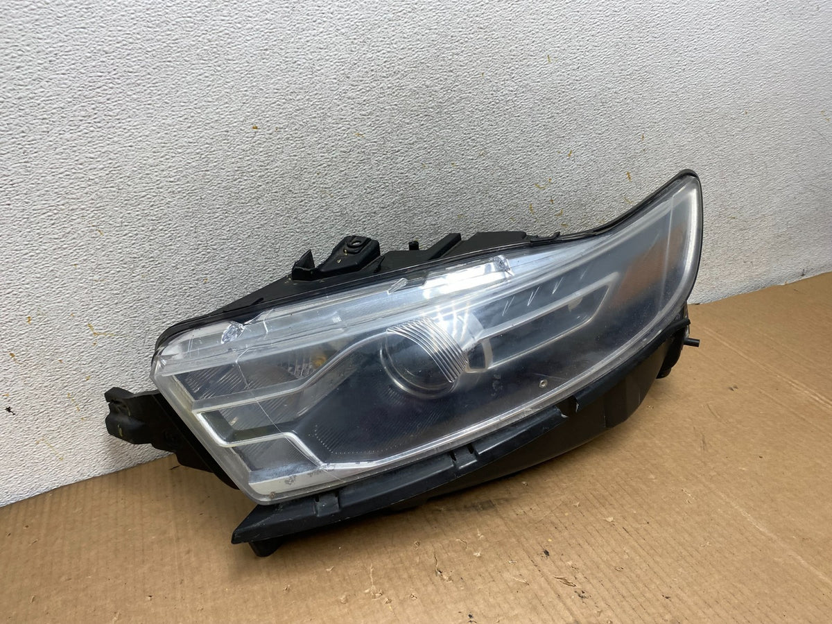 2013 to 2019 Ford Taurus Left Driver LH Side Headlight Halogen AI8755 DW2