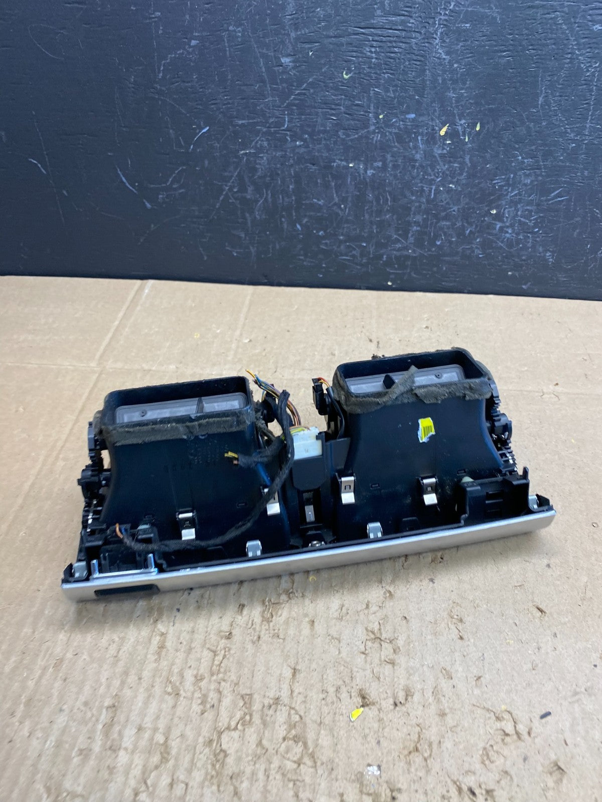 2007 to 2013 BMW X5 X6 Center Console Dash Air Vent OEM AC4773 DG4