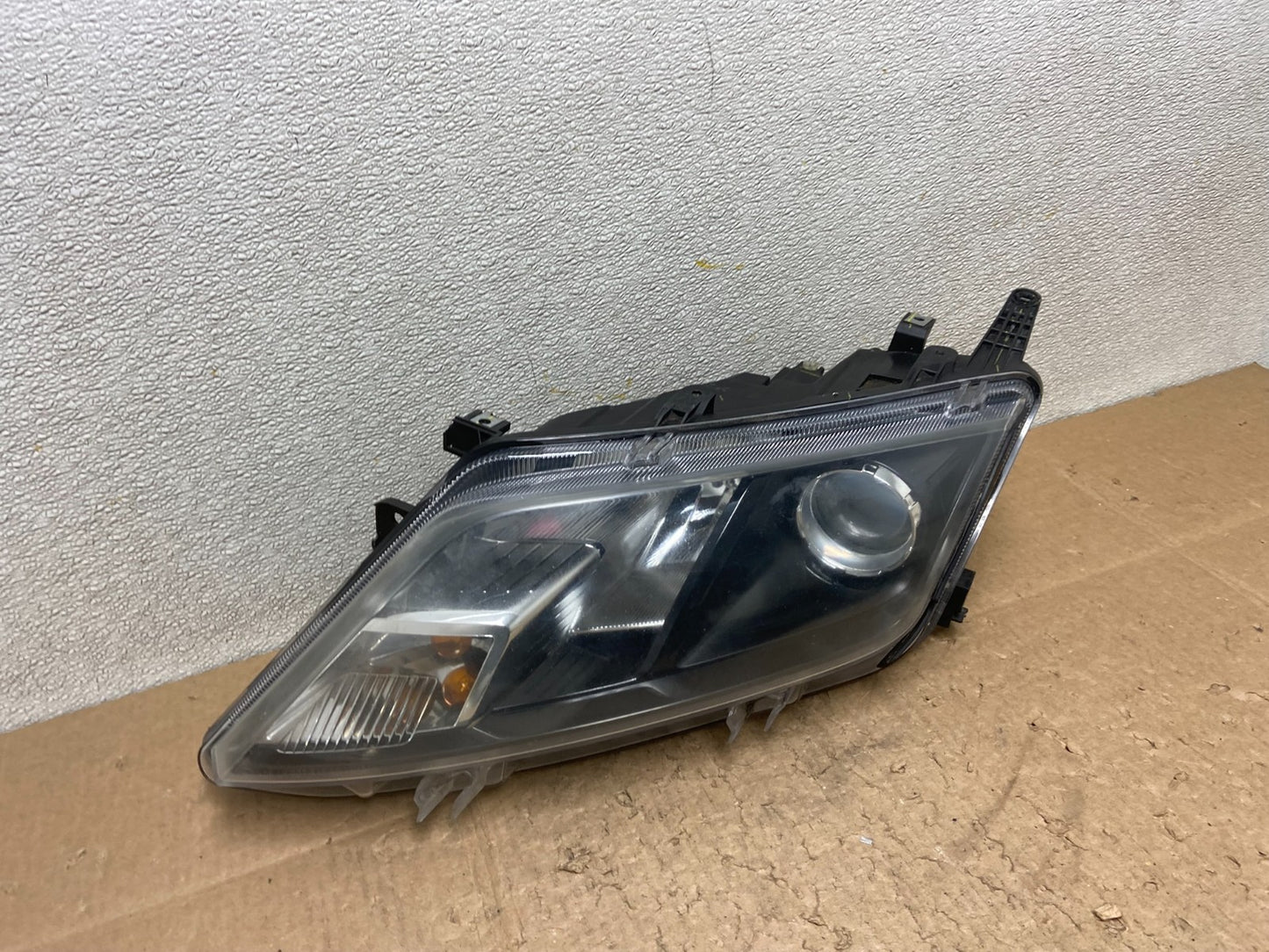 2010 2011 2012 Ford Fusion Left Driver LH Side Headlight Halogen Z0981 DW2