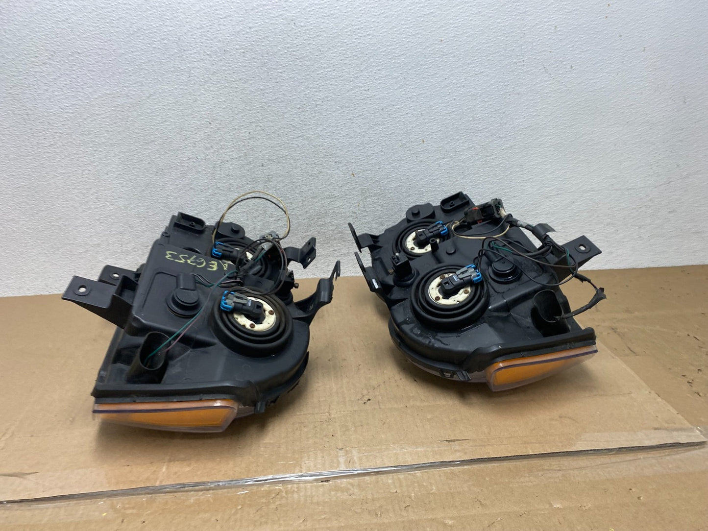 2005-2007 Jeep Grand Cherokee Left+Right Halogen Headlights AE6753 DW7