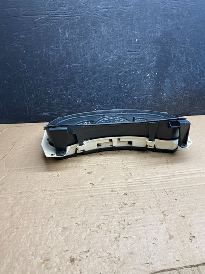 2002 GMC Yukon Speedometer Cluster Gauge af2150 DG4