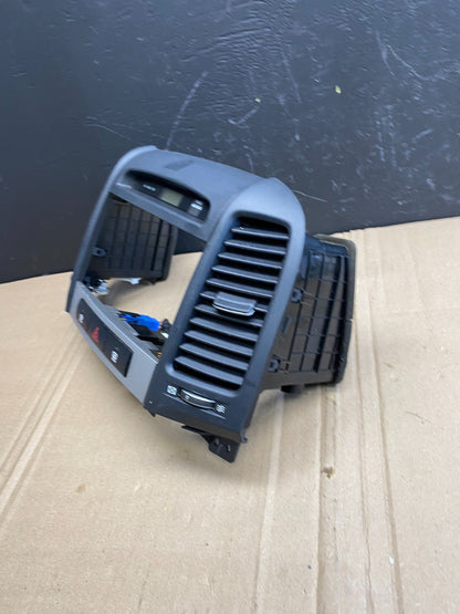 2007 to 2012 Hyundai Santa Fe Center Air Vent A/C Clock Bezel Trim AB8710 DG2
