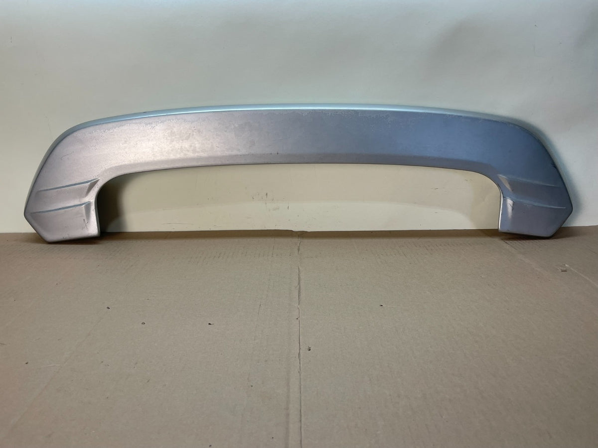 2001 2005 Toyota RAV4 Rear Upper Liftgate Spoiler Hatch 3rd Brake Light AJ06710